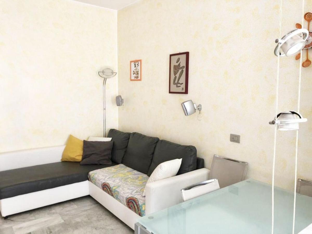 Impeccable Bnb In Milan Next To M1 Metro 10 Mins Away From Duomo Wi-Fi Feel Like Home Exterior photo